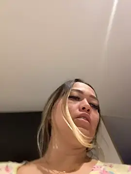 Danielavegax live sex cam