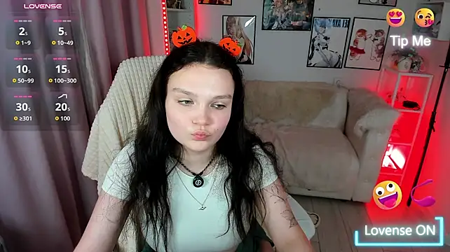 Lincy_Parker live cam on StripChat
