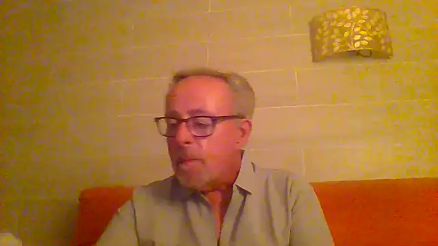 tuggy59 (M grandpa) - cumming with my vibrator