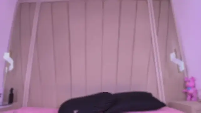 Aurora_Dalton__ live cam on StripChat