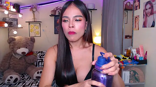 izabella_moore