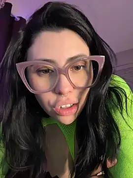 Show de webcam ao vivo com Draculona-666 - Brinquedos Lovense interativos disponíveis