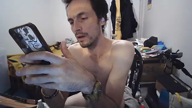 JohnnyMoves