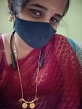 Tamil_Rani- live cam on StripChat