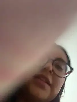 gema30 live cam on StripChat