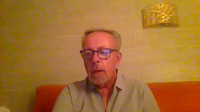 tuggy59 live cam on StripChat