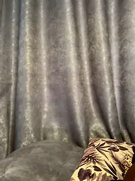 Phyyyy_y live cam on StripChat