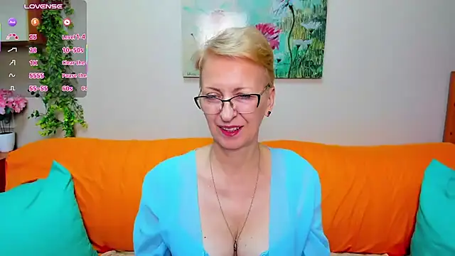iamyourdream89 live cam on StripChat