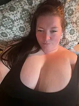 BustyBritishBBW_