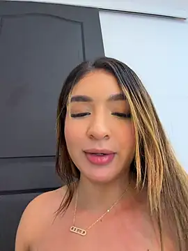 jenn_fit webcam