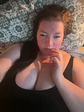 BustyBritishBBW_