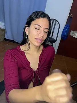 LIllyGreenEyes Live Webcam on Stripchat