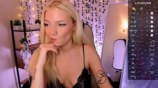 AnyaTaylor_