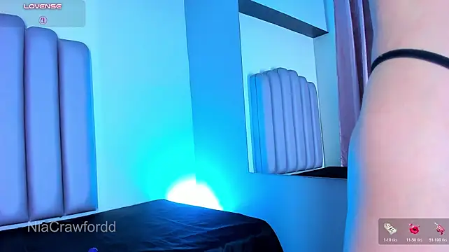 NiaCrawfordd
