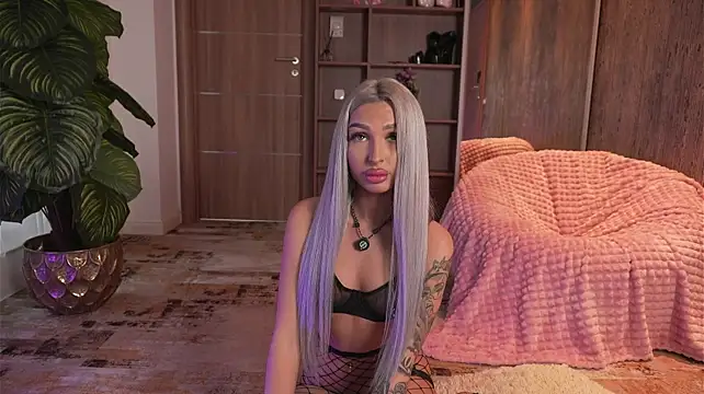 ArianaXO_