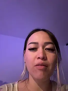 Danielavegax Live Webcam on Stripchat