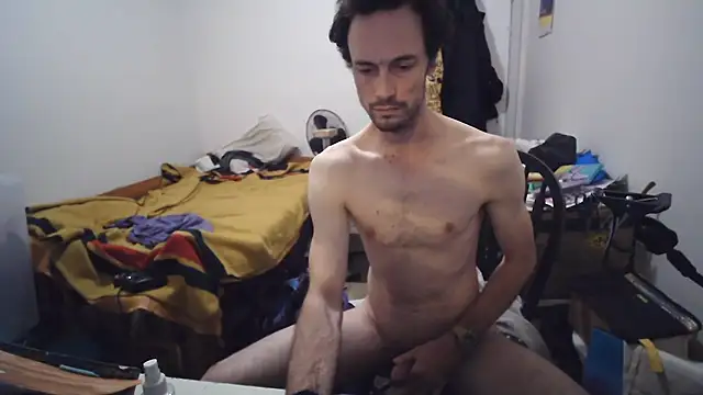 JohnnyMoves