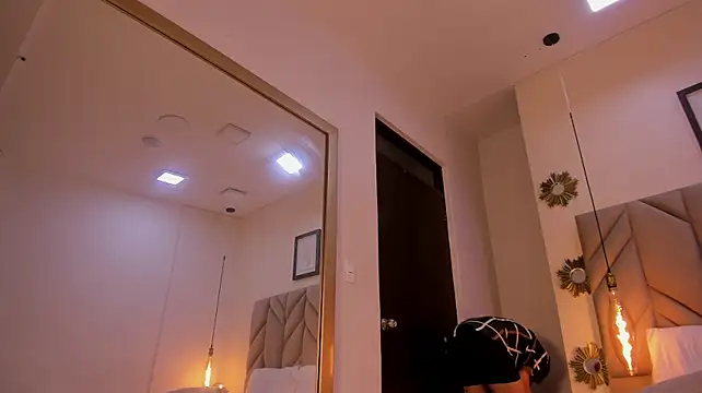 MaxLeons on Stripchat