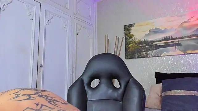 Tyler_durten live cam on StripChat