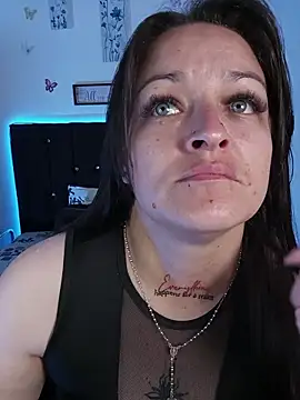 Isa_bluee live cam on StripChat