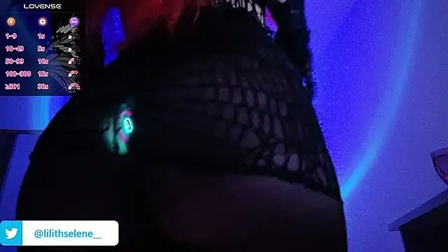 lilithselene live cam on StripChat