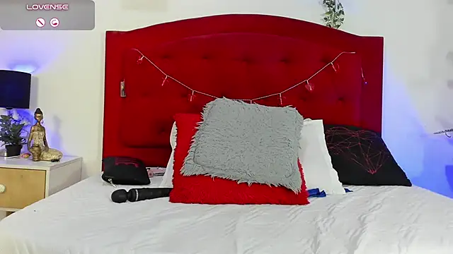 Rouss_Meyers live cam on StripChat