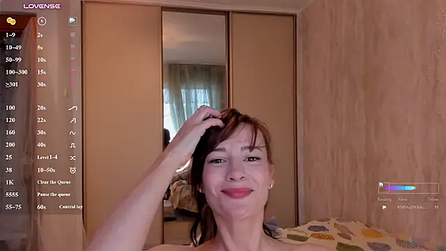 Julia__Frey