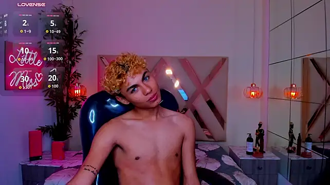 Anyelo_Twink