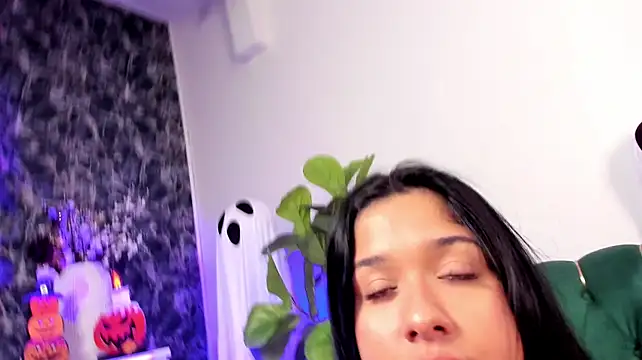 NaomiVelourr