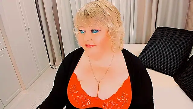 BIGTITSBBW webcam