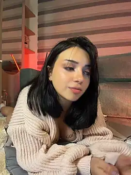 dani-nari Live Webcam on Stripchat