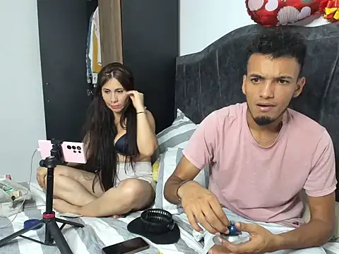 SweetlyMarried webcam