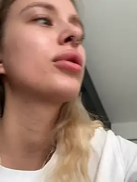 enjoy_my_beauty (F teen) - taste my pussy juice