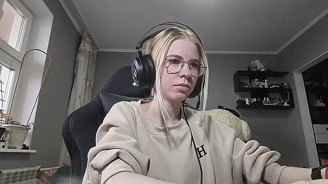 PlumyPrance webcam