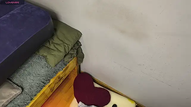 SubWifeNadia webcam