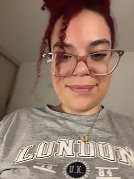 Leyah__ webcam
