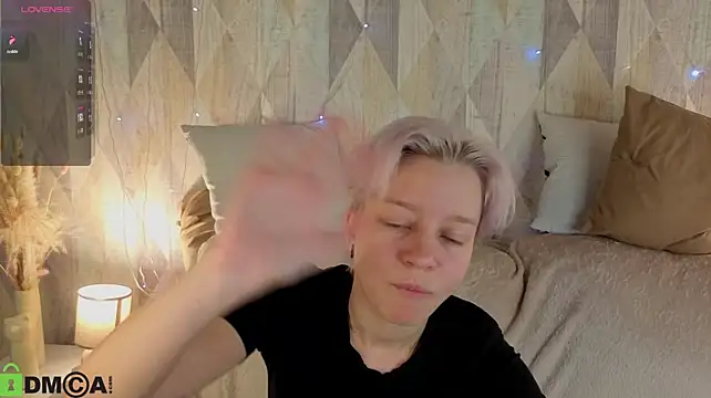 Michelle_Blond