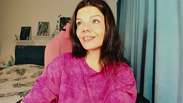 AlysaNightmoon live cam on StripChat