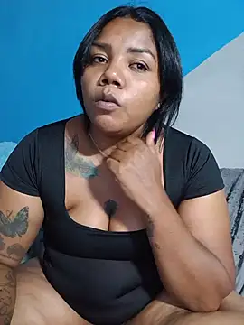 Jade_Morena live cam on StripChat