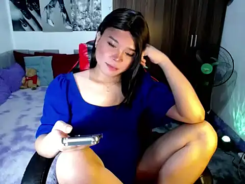 sofiathe1st live cam on StripChat