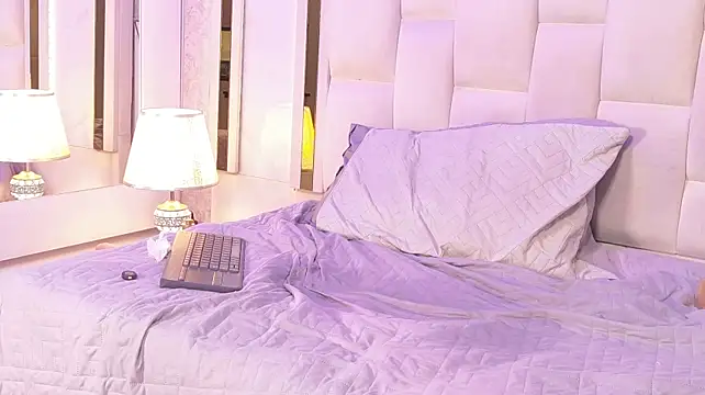 isabelle_scott live cam on StripChat
