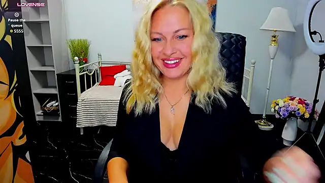 Mira_Whites
