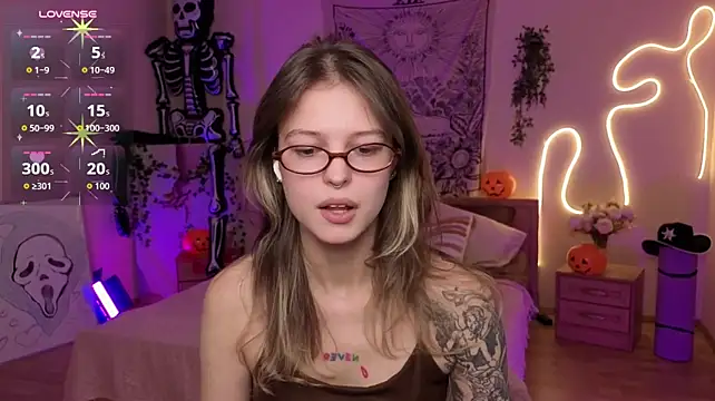 Lisa_Blossom live cam on StripChat