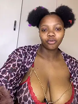 MilfBoobsxx live cam on StripChat