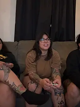 miacanela_xo