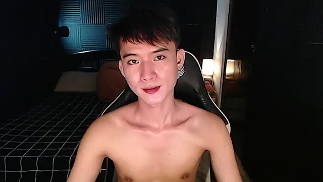 asian_dai live cam on StripChat