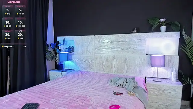 amany_dh live cam on StripChat