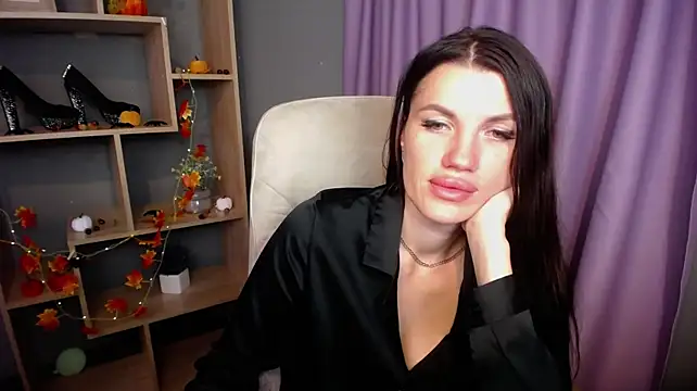 MilaLoona