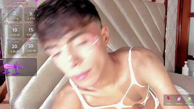 kaelsoft_ (M twink) - show open my ass