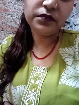 babydoll143_indian (F milf) - Dancing